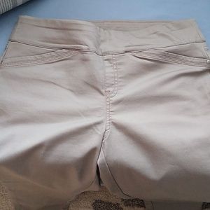 Van Heusen Ladies Pull-On Pants
